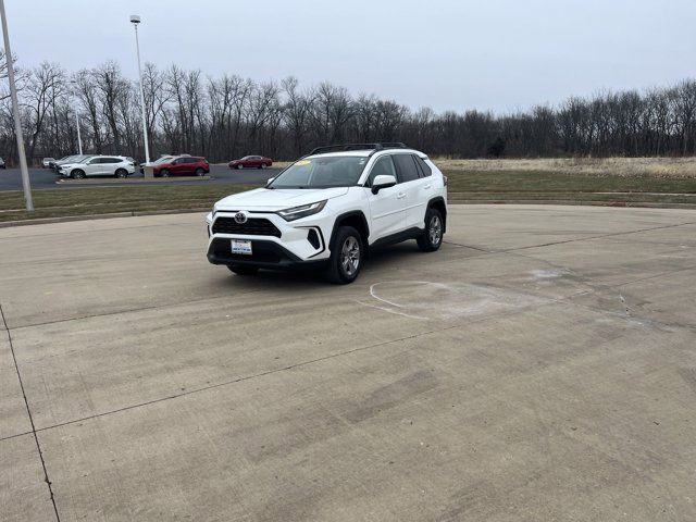 2022 Toyota RAV4 XLE