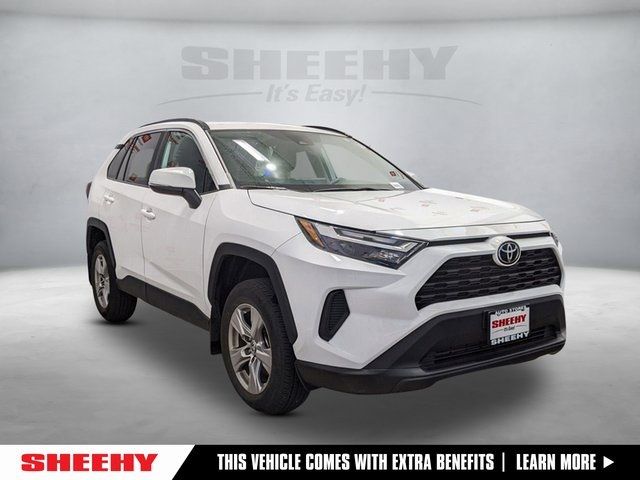 2022 Toyota RAV4 XLE