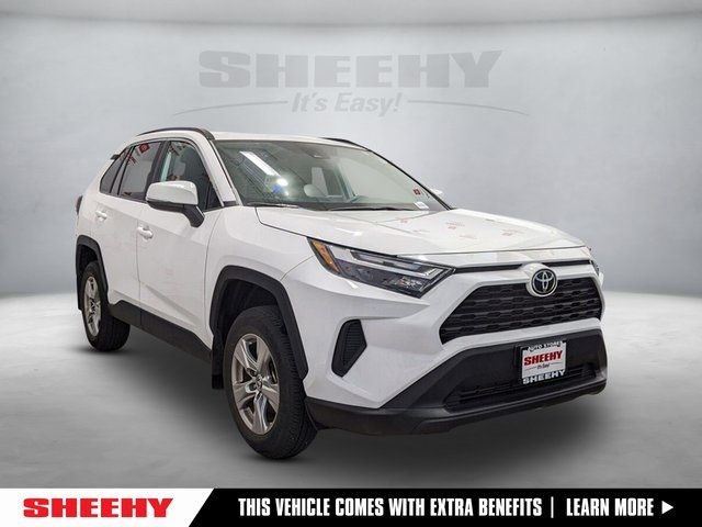 2022 Toyota RAV4 XLE