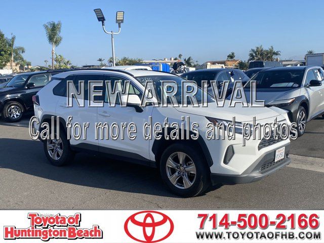 2022 Toyota RAV4 XLE