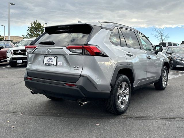 2022 Toyota RAV4 XLE