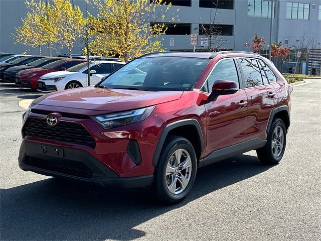 2022 Toyota RAV4 XLE