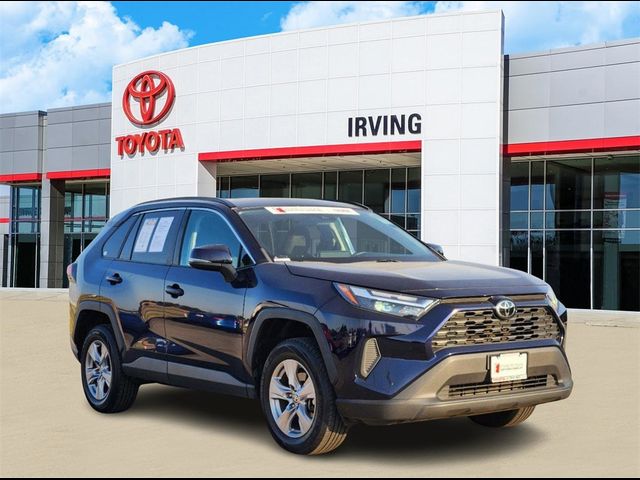 2022 Toyota RAV4 XLE