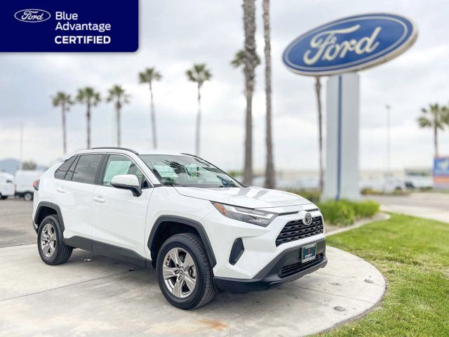 2022 Toyota RAV4 XLE