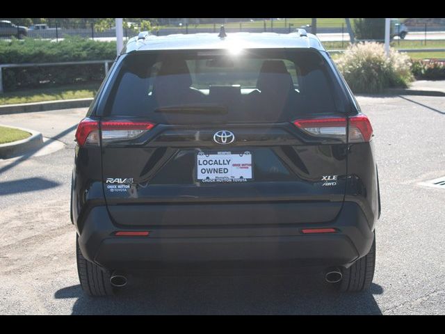 2022 Toyota RAV4 XLE