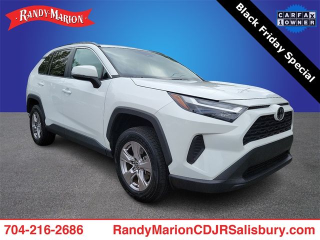 2022 Toyota RAV4 XLE