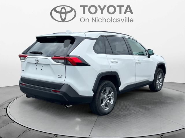 2022 Toyota RAV4 XLE