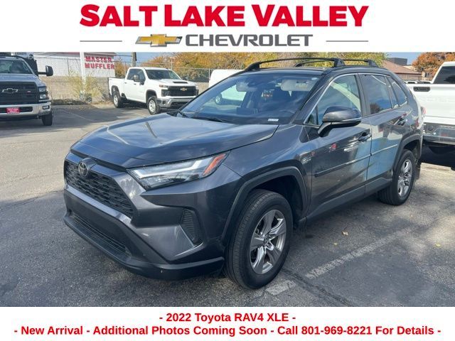 2022 Toyota RAV4 XLE