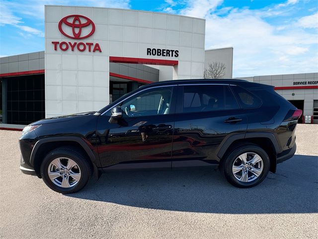 2022 Toyota RAV4 XLE