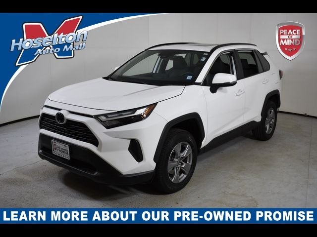 2022 Toyota RAV4 XLE