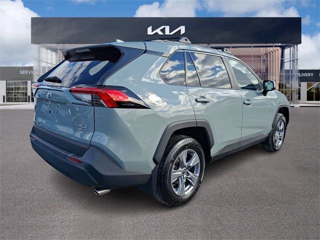 2022 Toyota RAV4 XLE