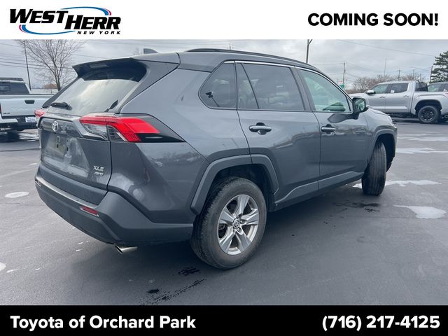 2022 Toyota RAV4 XLE