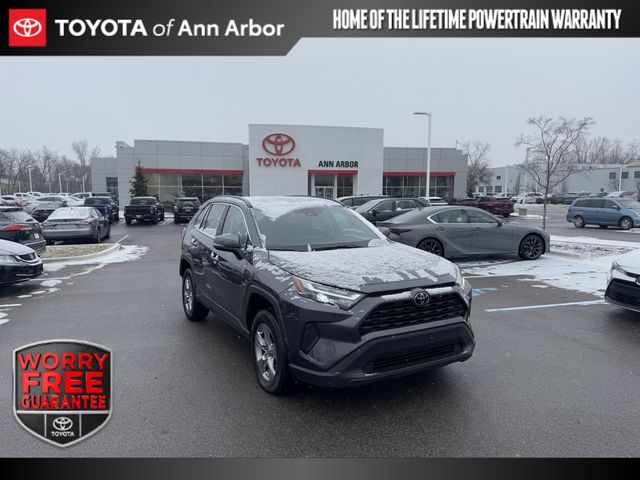 2022 Toyota RAV4 XLE