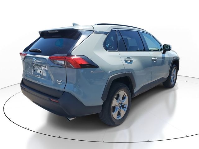 2022 Toyota RAV4 XLE