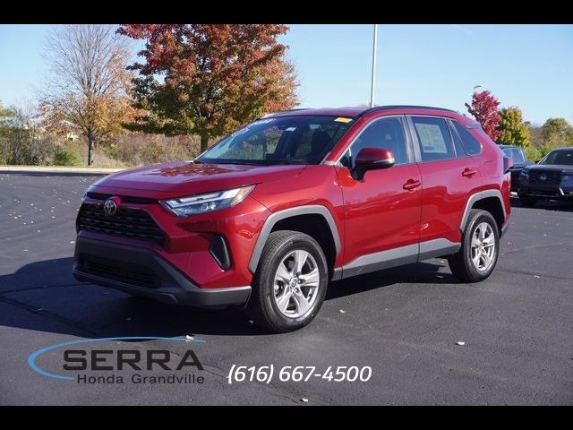 2022 Toyota RAV4 XLE