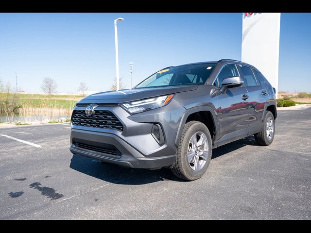 2022 Toyota RAV4 XLE