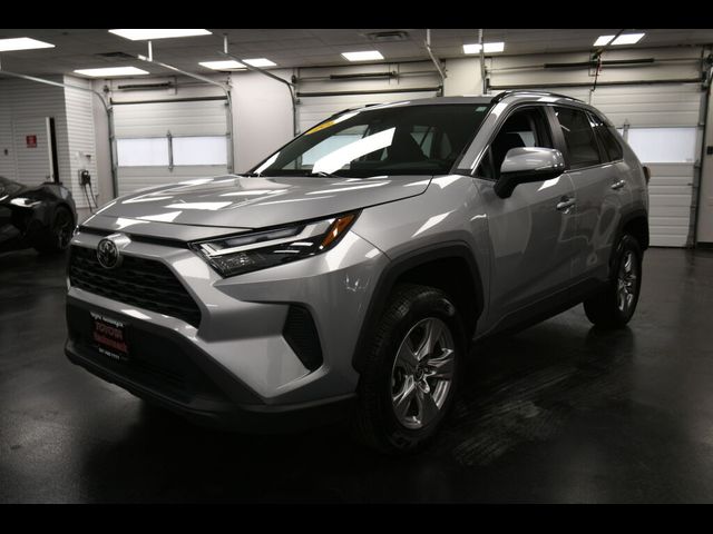 2022 Toyota RAV4 XLE