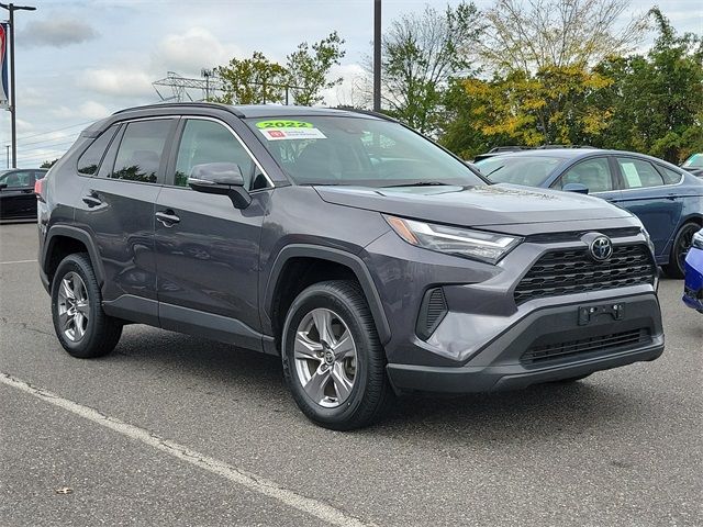 2022 Toyota RAV4 XLE