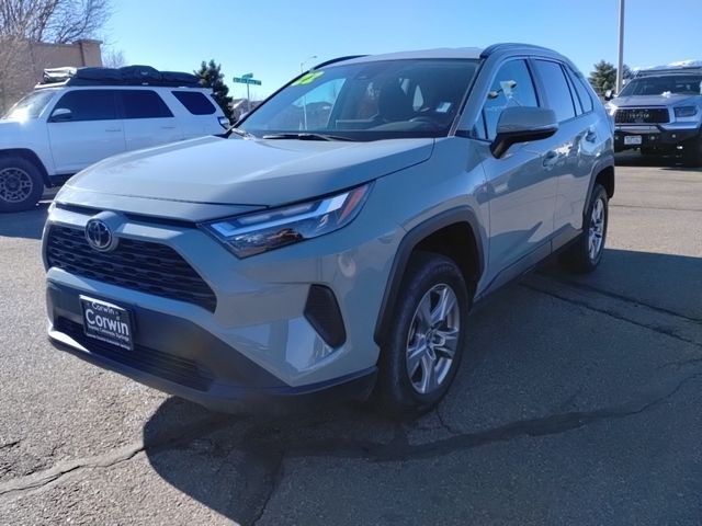 2022 Toyota RAV4 XLE