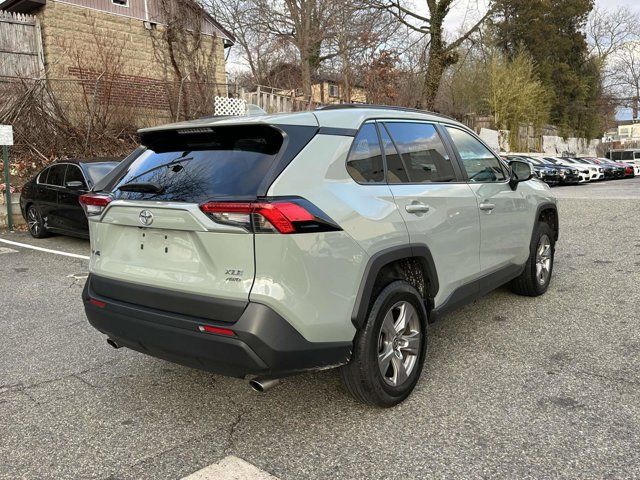 2022 Toyota RAV4 XLE