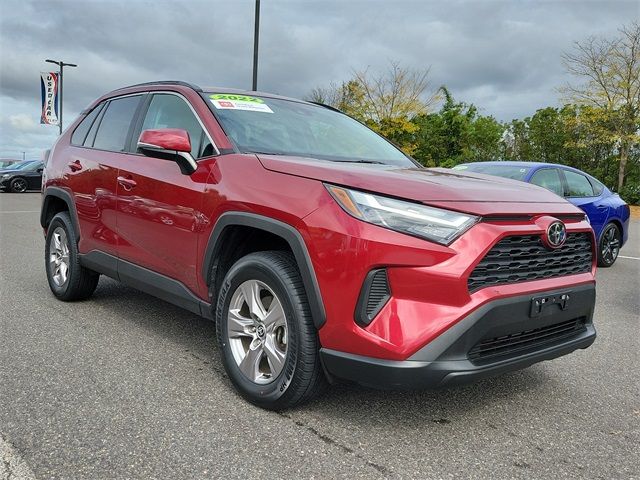 2022 Toyota RAV4 XLE