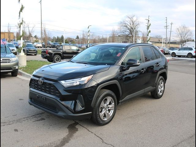 2022 Toyota RAV4 XLE