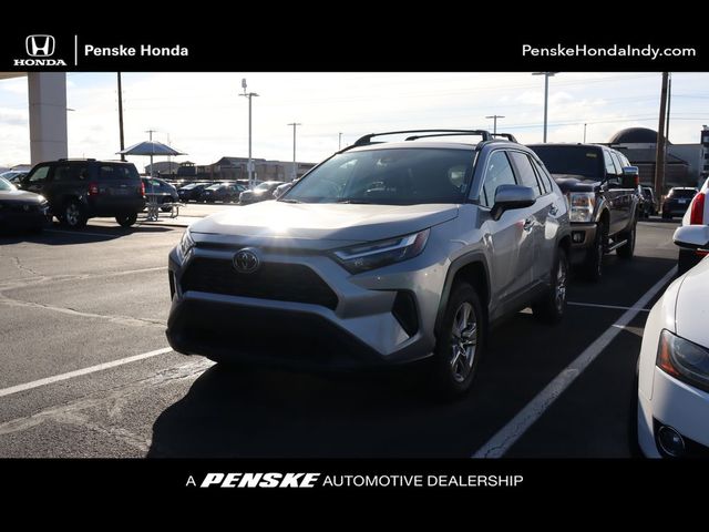 2022 Toyota RAV4 XLE