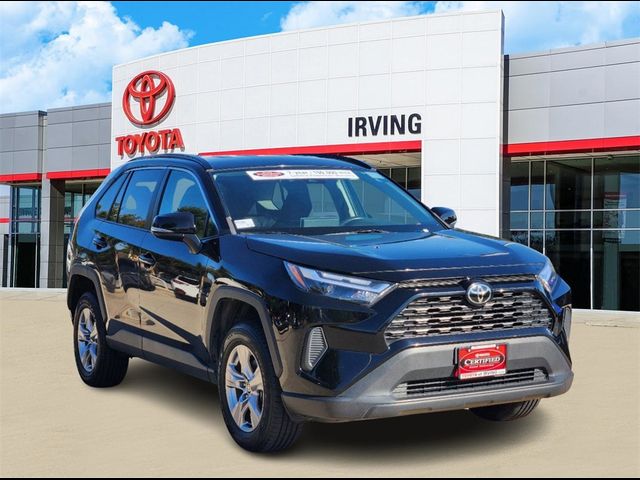 2022 Toyota RAV4 XLE