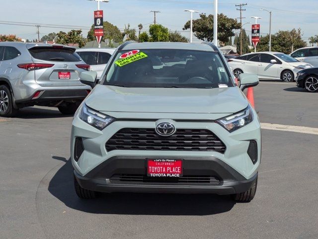 2022 Toyota RAV4 XLE