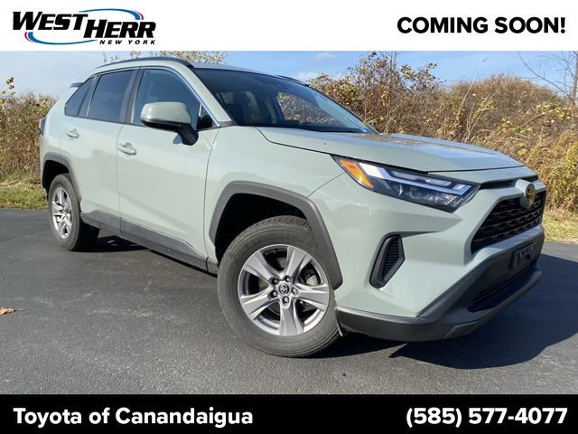 2022 Toyota RAV4 XLE