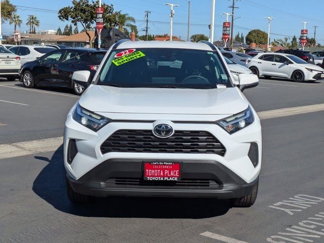 2022 Toyota RAV4 XLE