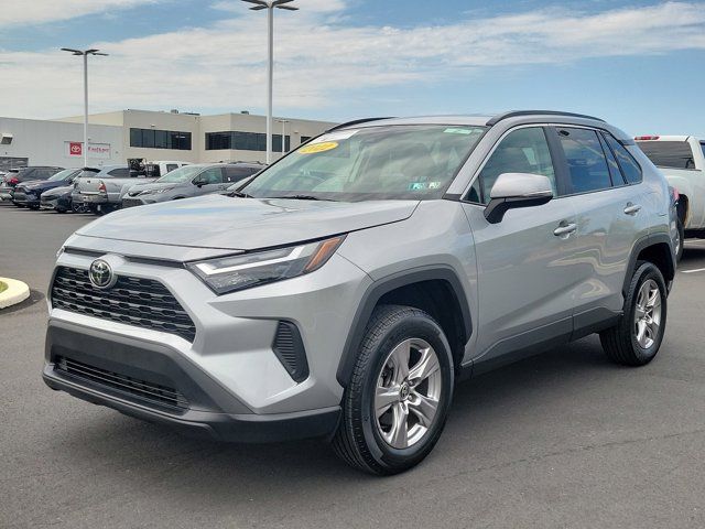 2022 Toyota RAV4 XLE