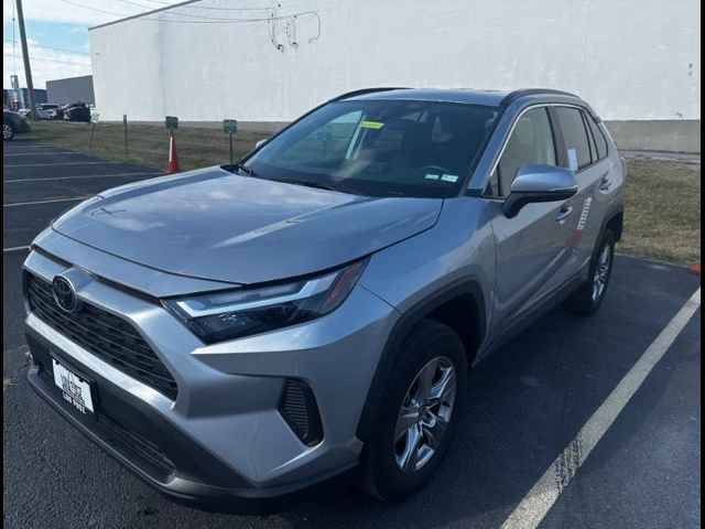 2022 Toyota RAV4 XLE