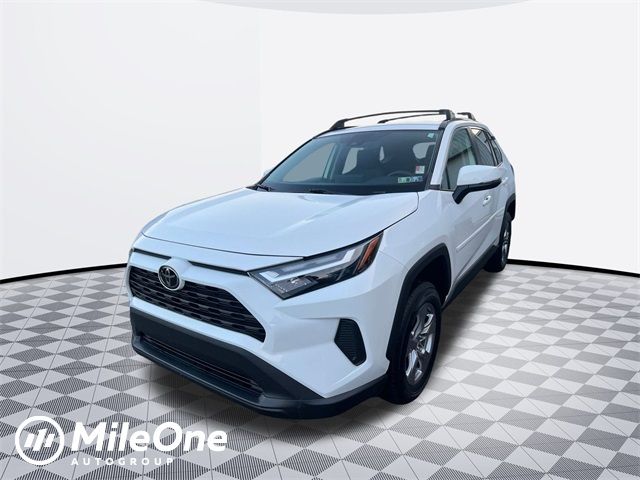 2022 Toyota RAV4 XLE