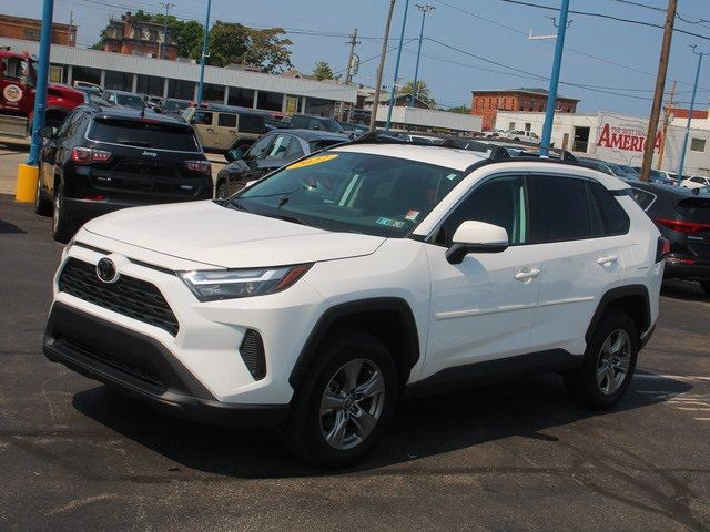 2022 Toyota RAV4 XLE