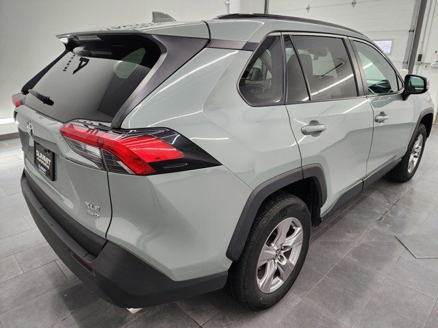 2022 Toyota RAV4 XLE