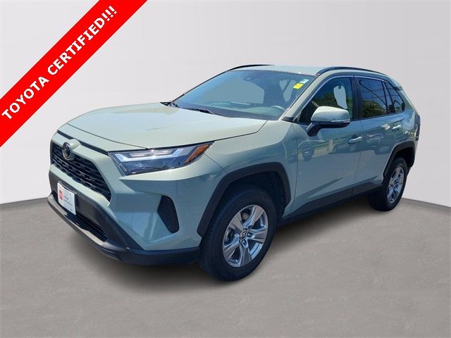 2022 Toyota RAV4 XLE