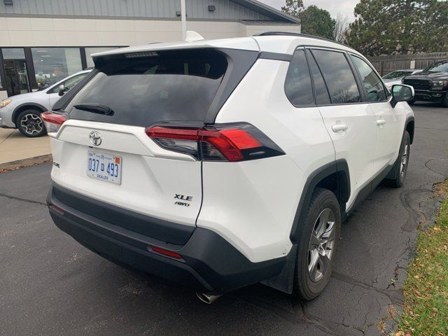 2022 Toyota RAV4 XLE