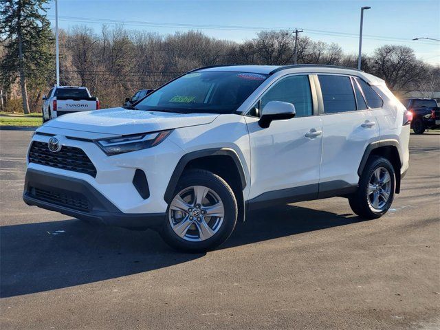 2022 Toyota RAV4 XLE