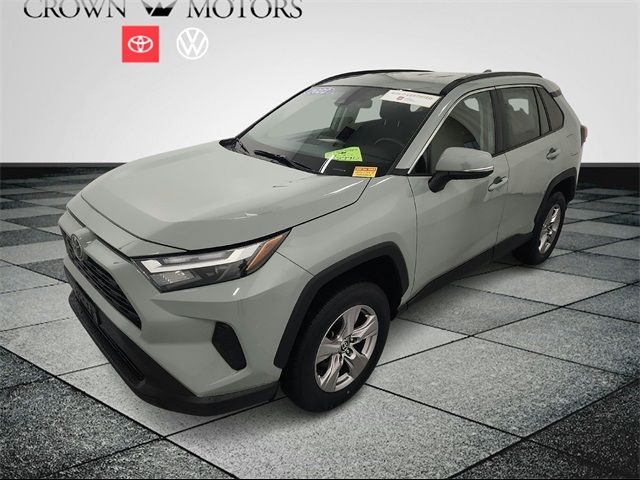 2022 Toyota RAV4 XLE