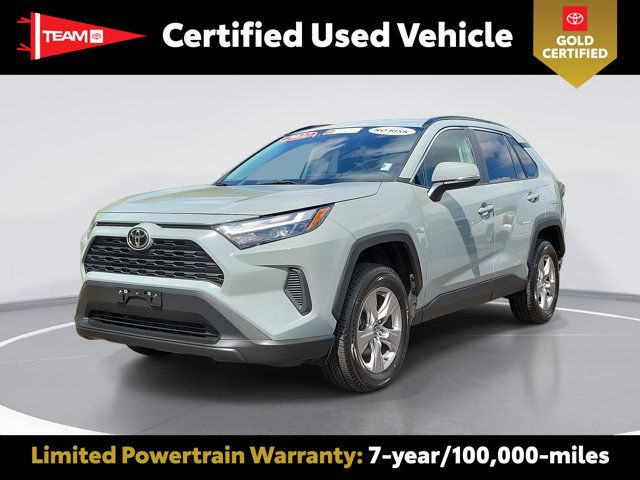 2022 Toyota RAV4 XLE