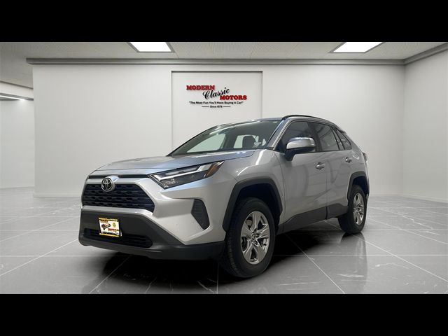 2022 Toyota RAV4 XLE