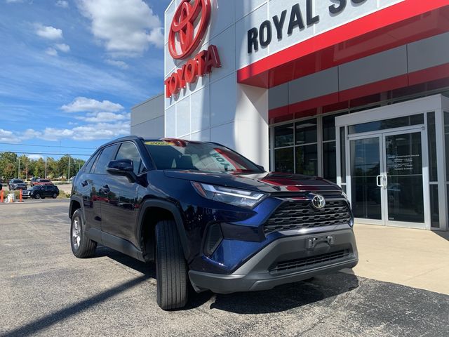 2022 Toyota RAV4 XLE