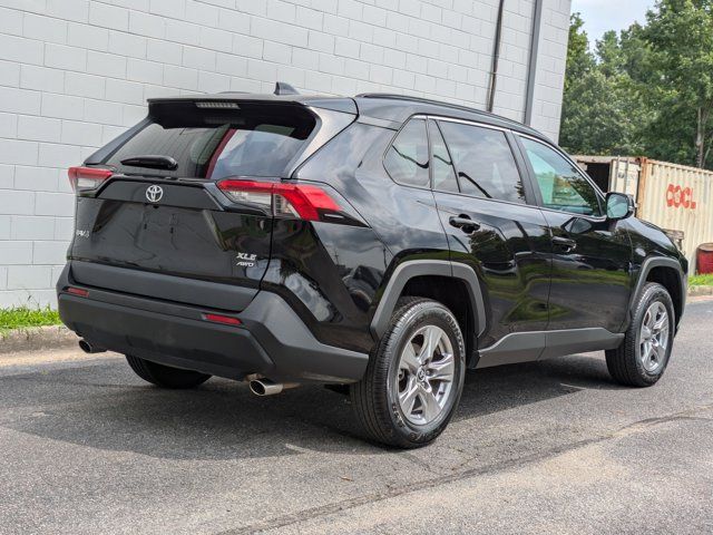 2022 Toyota RAV4 XLE