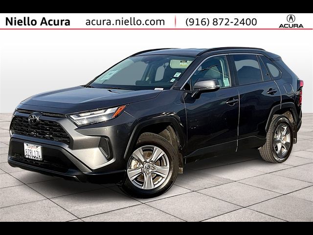 2022 Toyota RAV4 XLE