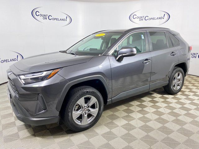 2022 Toyota RAV4 XLE