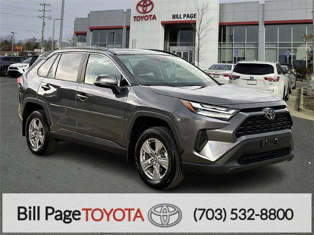 2022 Toyota RAV4 XLE