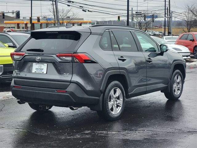 2022 Toyota RAV4 XLE