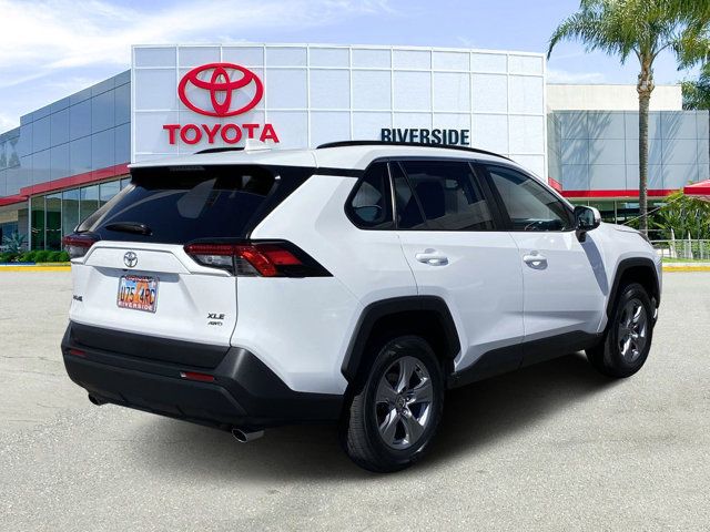 2022 Toyota RAV4 XLE