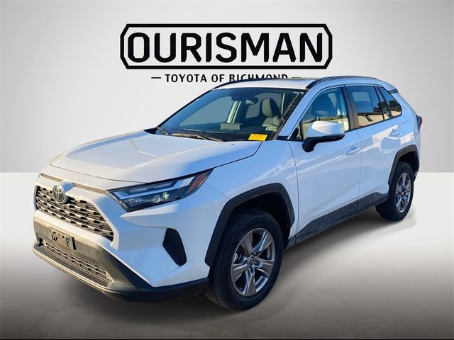 2022 Toyota RAV4 XLE